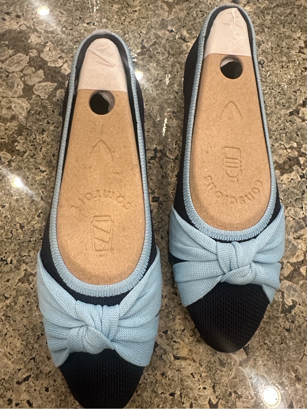 Vivaia Bibi Navy and Light Blue Bow Ballet Flats. 8 (EU 39). New with tags. - Picture 2 of 4
